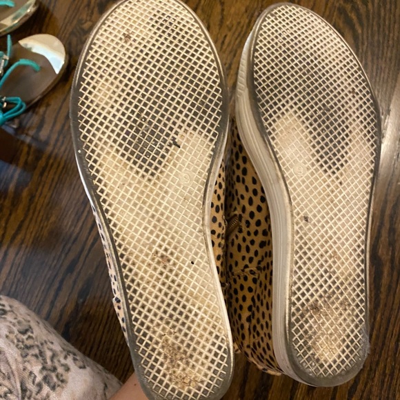 Leopard Platform Sneaker, size 9 - Picture 5 of 6